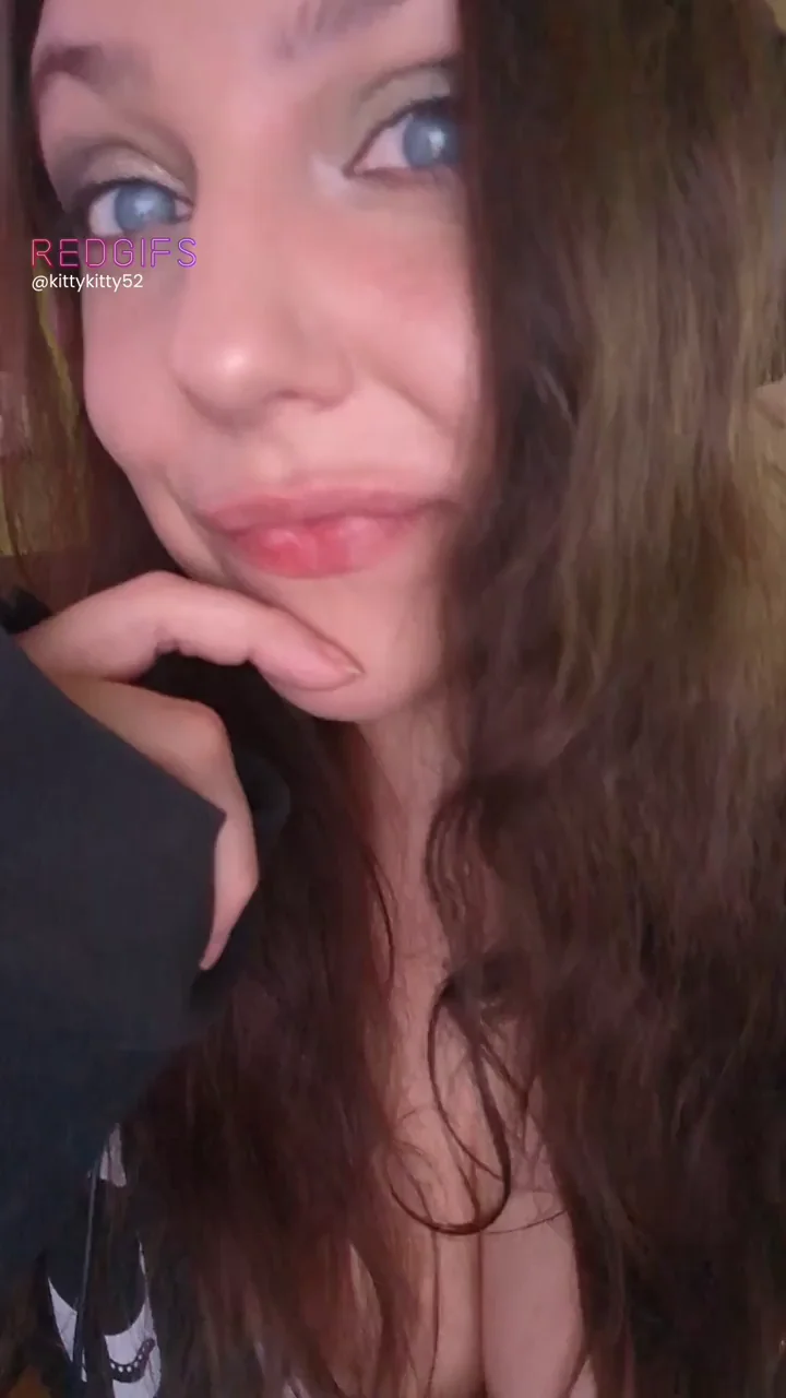 Big Tit Babe's Embarrassed Snapchat Fail Tease