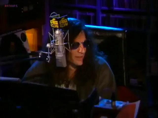 Young Jenna Jameson Teases with Massive Tits on Howard Stern Interview 😈🍒 (1995)