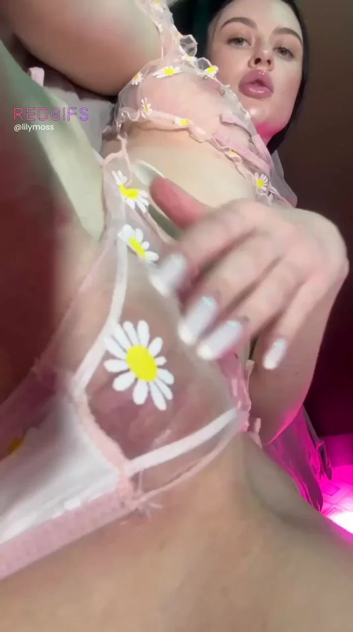 This pussy wants a playmate