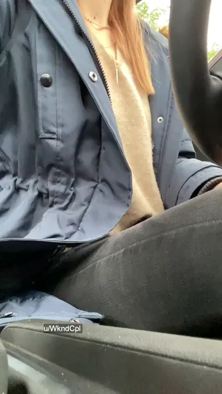 Field Slut Flashes Perky Tits in Car Between Jobs 😈🚗💦 [F]