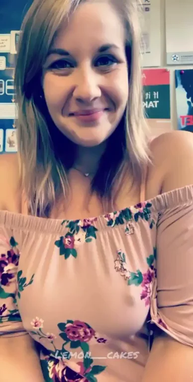 First I sort the mail, then I handle the packages? (f)