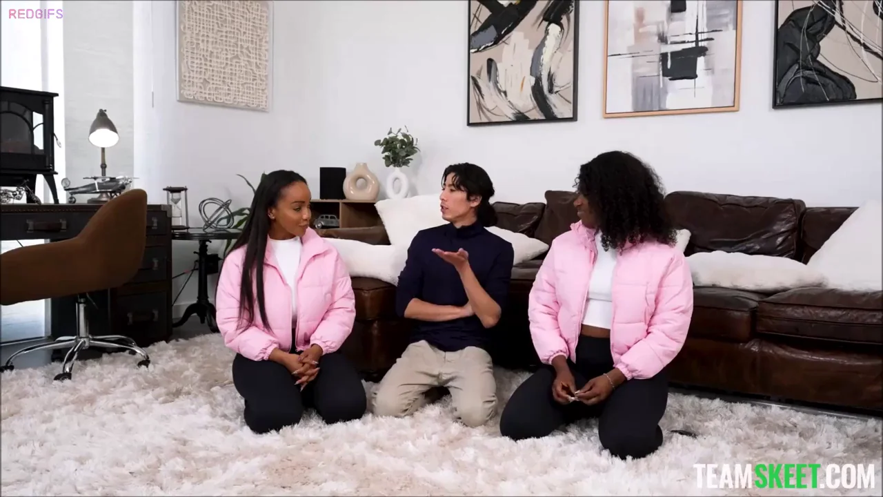 [Tessa Thomas, 22] Sisters Snowed In