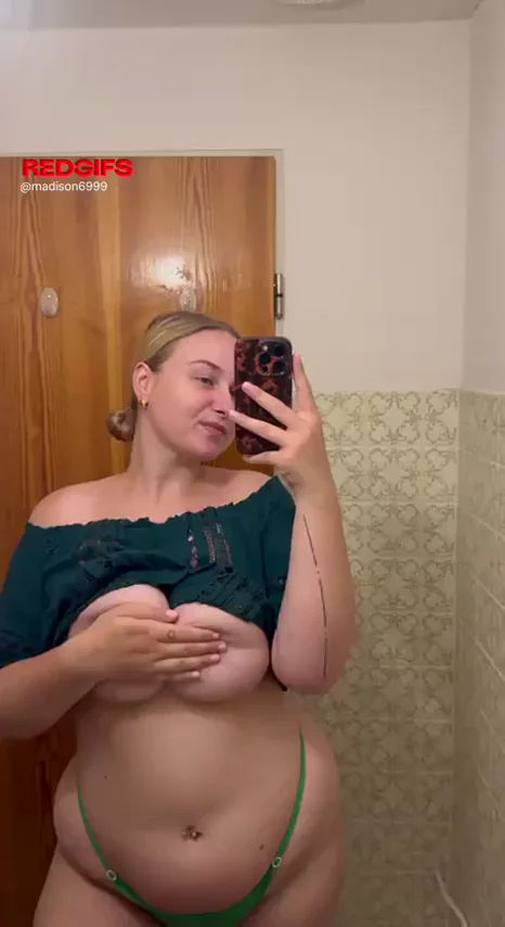 showing you where I want your face...