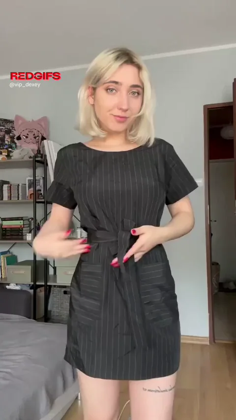 Tight Dress Hugging My Big Tits & Juicy Ass 😈🍑