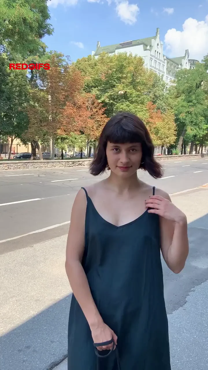 focus on titty, ignore the rest