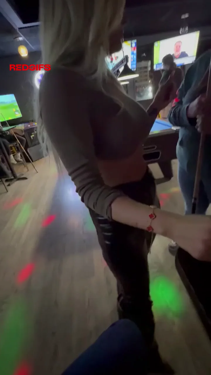 Billiard hall party (reveal)
