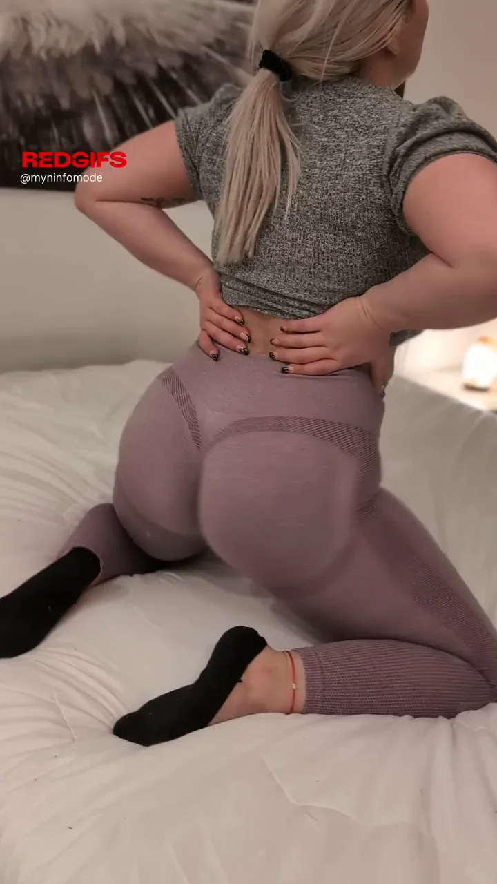 Not easy teach to my mom to twerk without ley her see all my potential