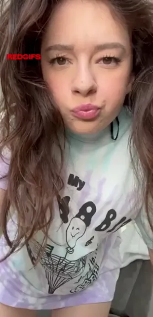 POV: Teen Tease Asks if Ass 🍑 or Pussy Feels Better? Twerking Decision 😈🔥