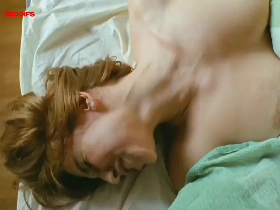 Vica Kerekes in Shameless 2008