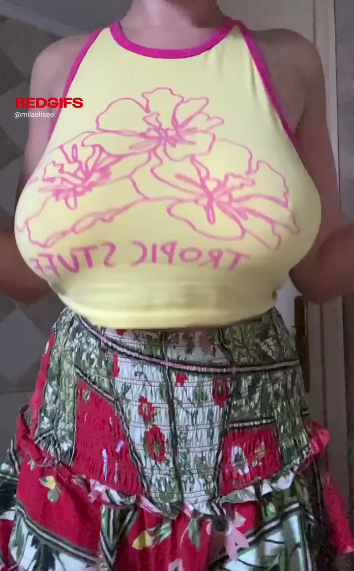 Mouth-Watering Jiggle Fest: Massive Tits Bouncing in Your Face 😍💦