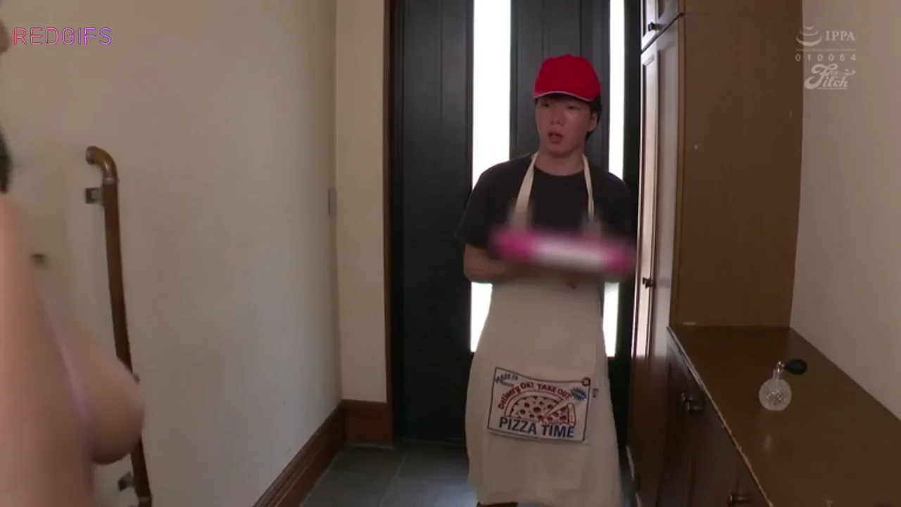 Shiori Tsukada | Juicy Milf Seduces The Pizza Boy(JUNY-135)