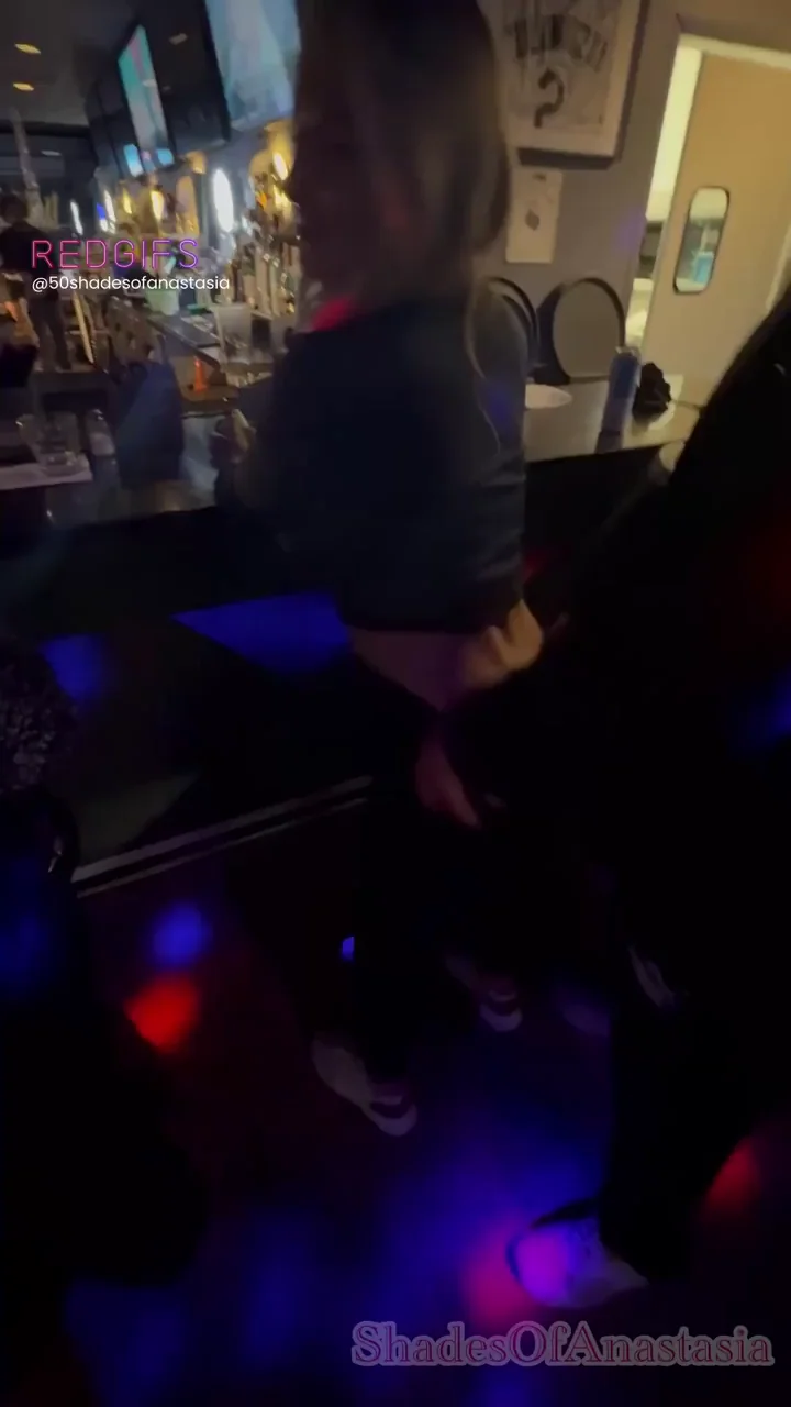 Blonde MILF Freeuses Her Juicy Ass in Public Bar