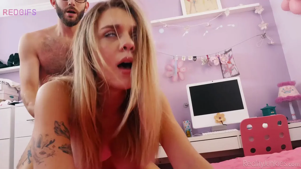 Gabbie Carter's Massive Jiggling Titties Get Pounded 🍼🍑🔥