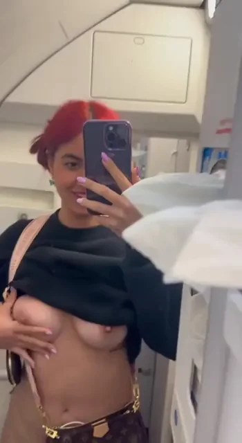 Bouncy Tits Pop Out on Plane Ride 😈✈️🍈🍈