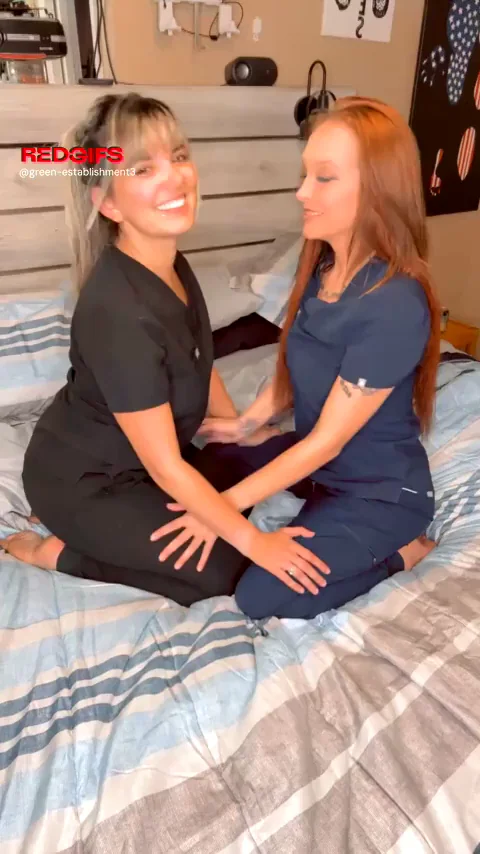 Met a bi girl during my temp and she invited me over…. Happy how it turned out