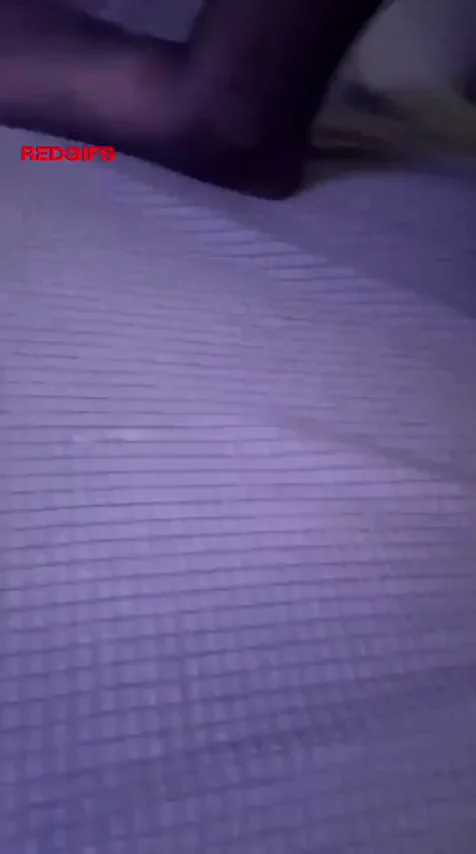 let me show u my pussy before fucking it, are u down for it?