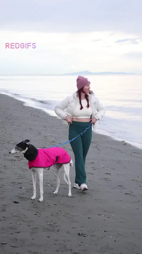 Beach Tease: Kayla Summersxo Flashes Juicy Tits with Doggo! 🏖️🍈🍈 [GIF]