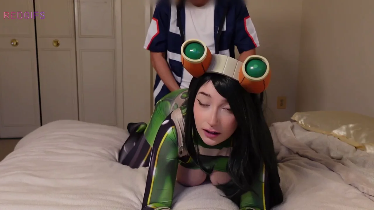 Big boobed cosplayer getting plowed