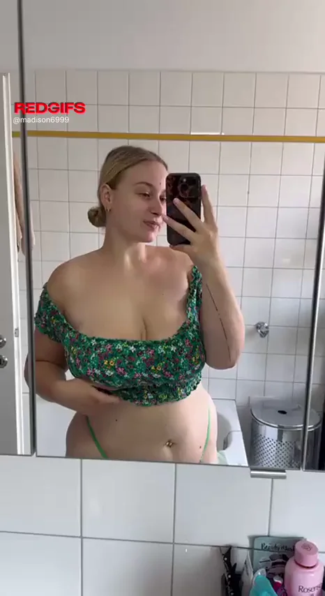 Suck My Massive MILF Tits? 😍💦