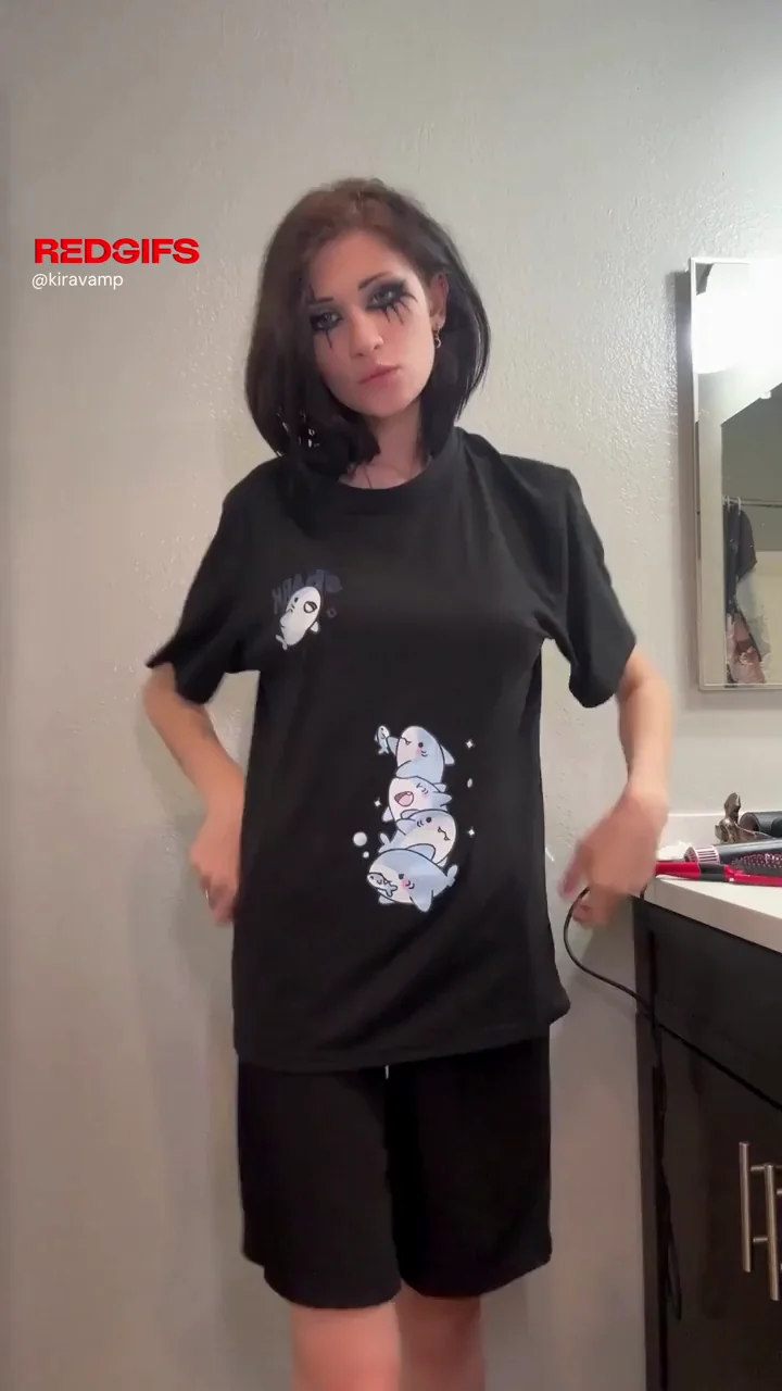 Enjoy the video of me undressing