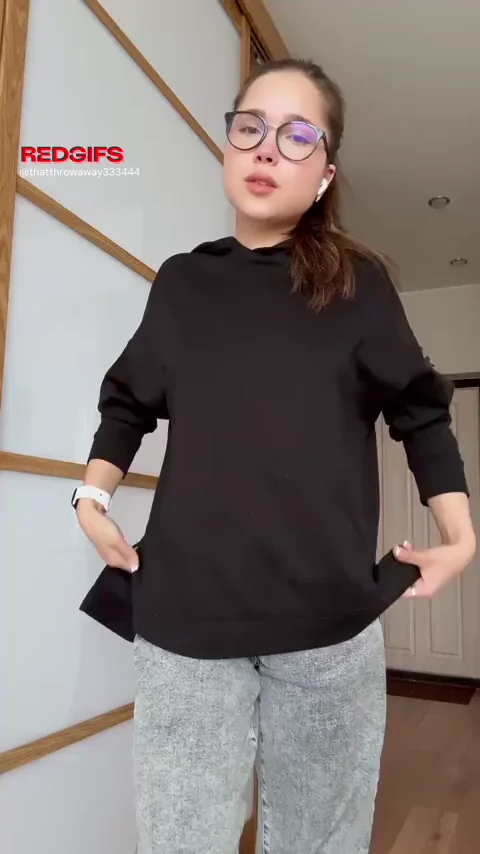 🔥 Cute Nerdy Babe Teases: Nude or Not? 😏🍑