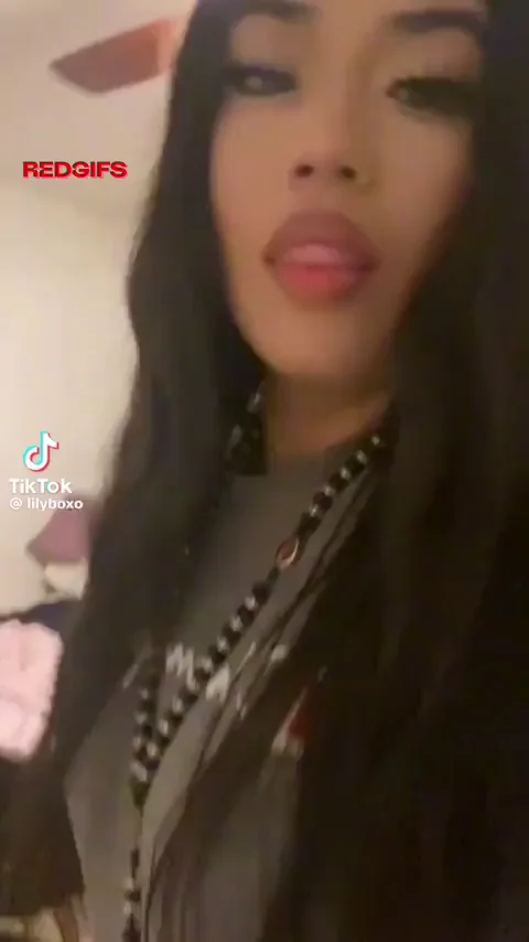 Asian Twerking 🍑🔥