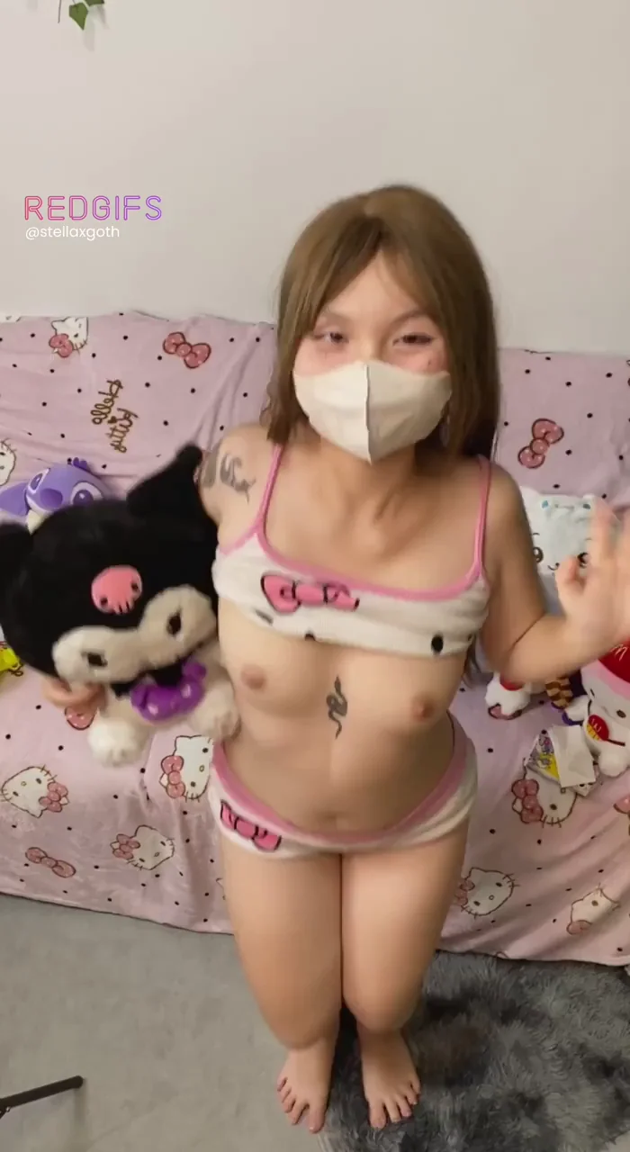 every man should try once in their lifetime a Japanese pussy.. they won't regret it