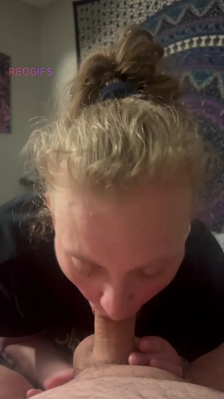 MILF Blonde Craves Throbbing Cock Worship in CFNM POV Slurp Fest