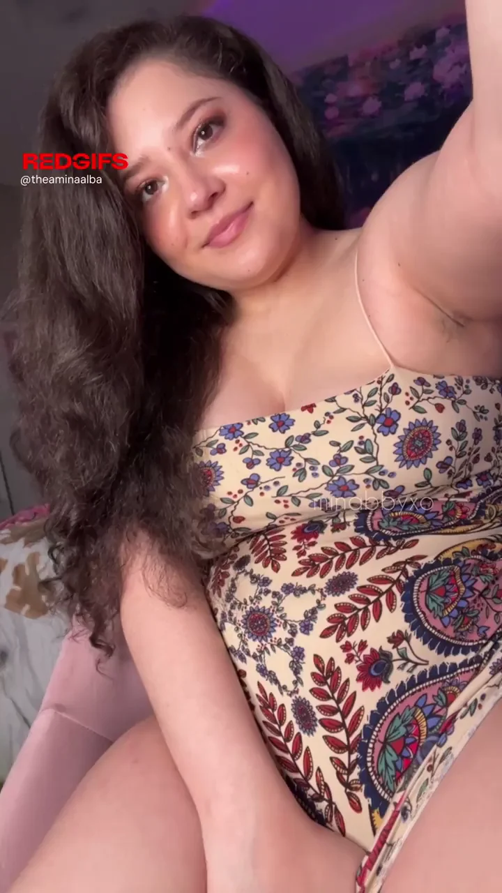 sniff my bush after a long day :*