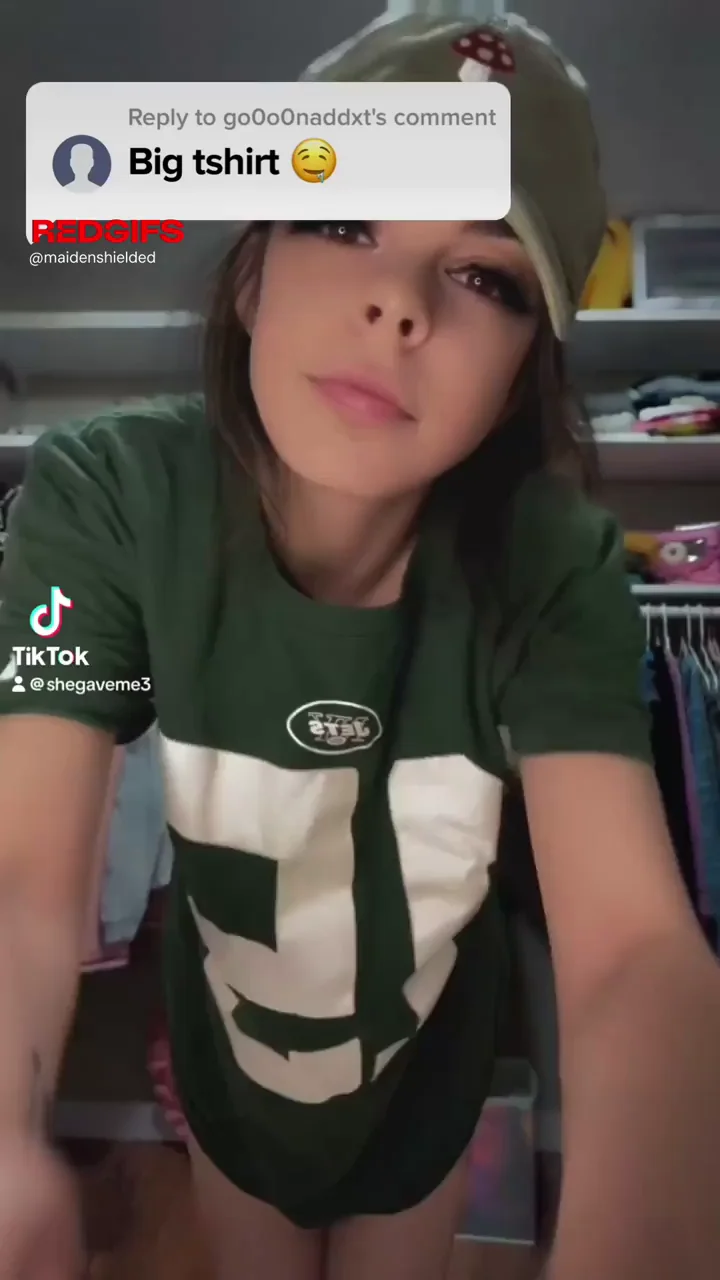 Big T-Shirt Tease: 19yo TikTok Slut's Tight Ass Flash