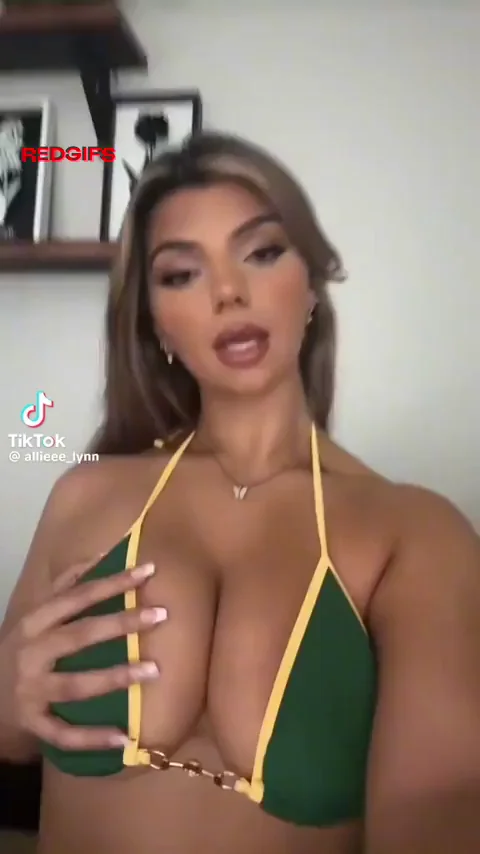 Bustyyy
