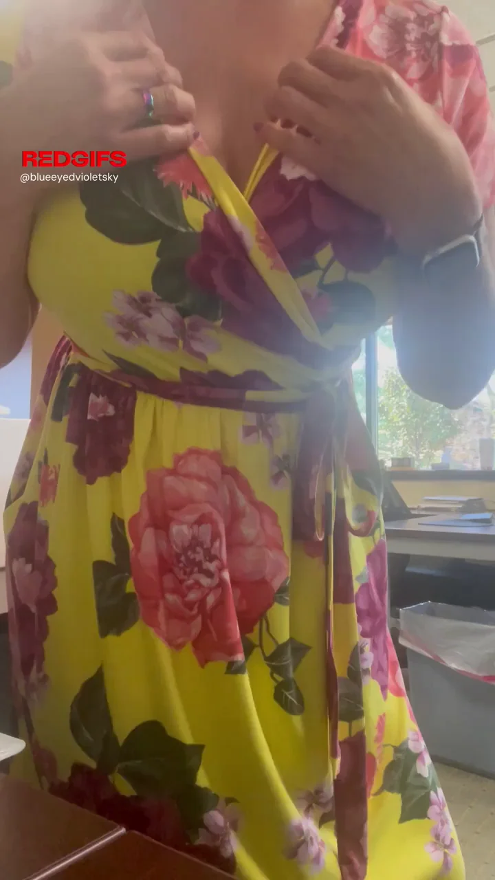 Titties to brighten your Tuesday