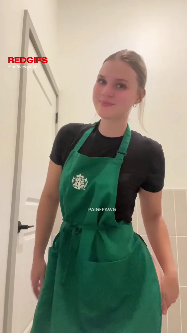 Work is more fun when i show off my ass 🍑