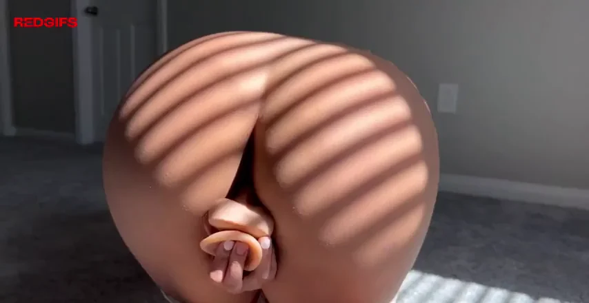 Wow! Juicy Latina Booty 🍑🔥