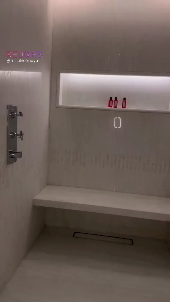 💦 Dripping Asian MILF Strips Out Swimsuit in Steamy Shower 🥵