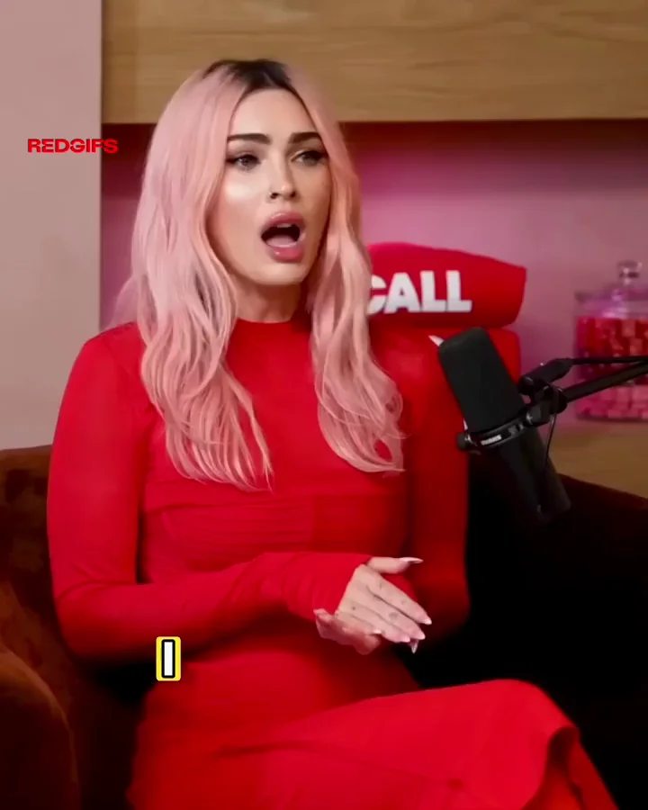 Megan Fox has caught the bimbo itch 💖