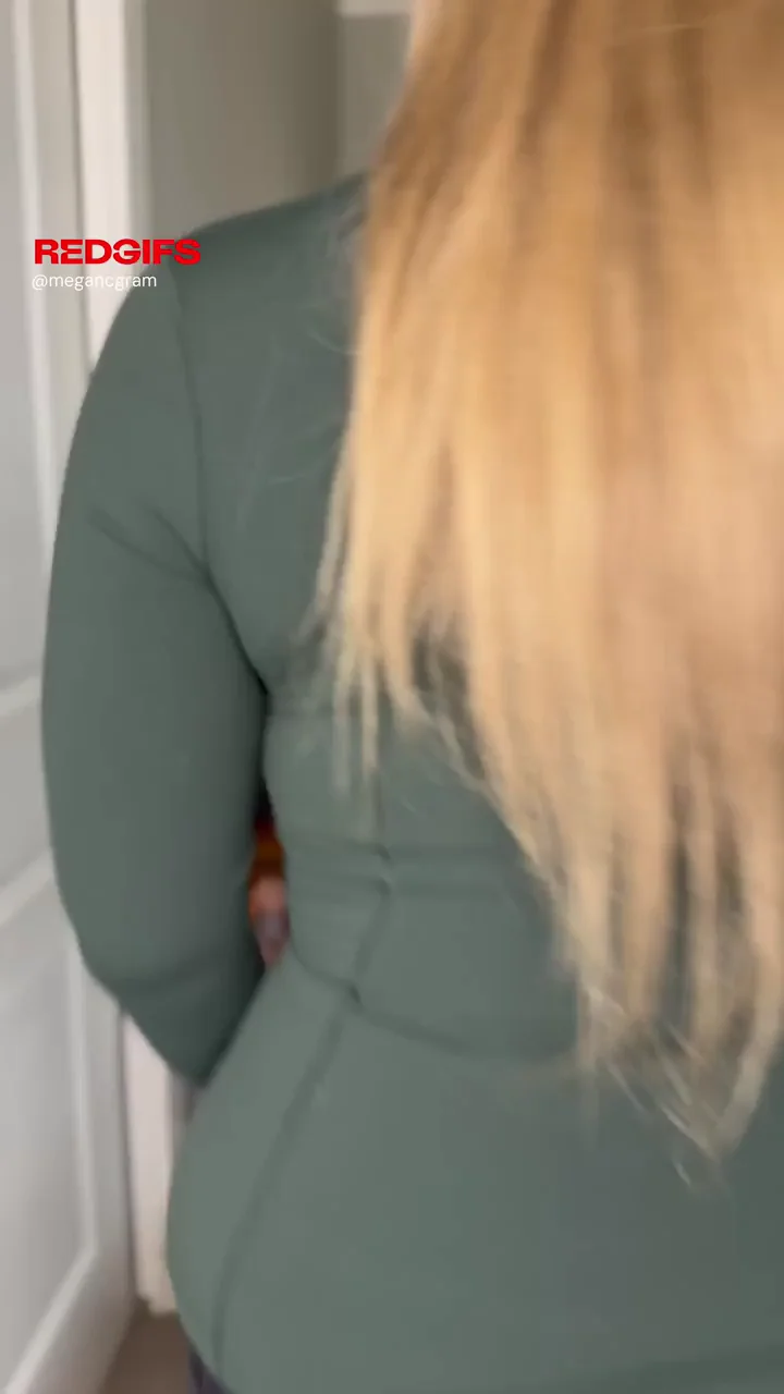 Thick Blonde PAWG MILF Teasing in Tight Yoga Pants 🍑🔥 Smash!