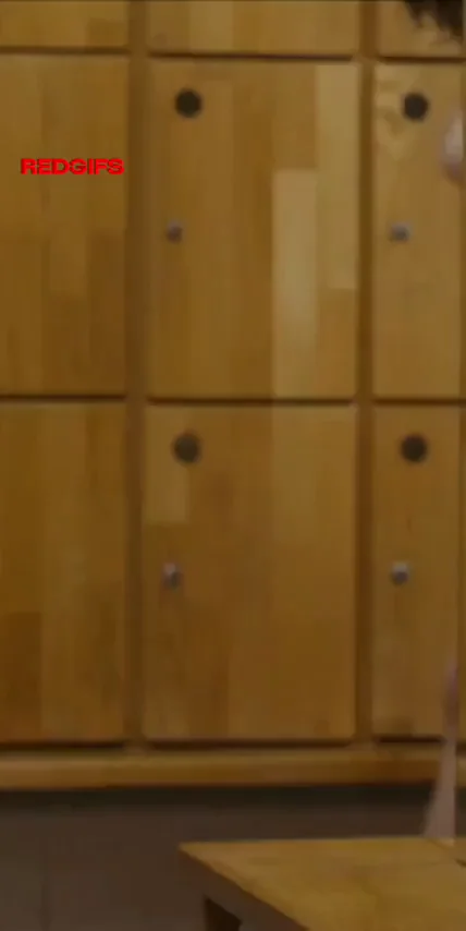 Matilda De Angelis' Juicy Nude Ass in The Undoing Locker Room 🔥🍑
