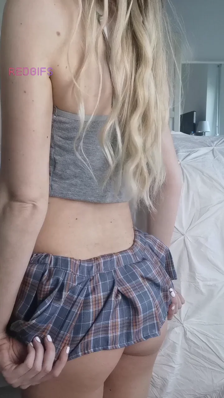 Tiny skirt for my little butt