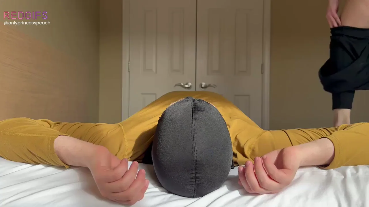 Smothering His Loser Face with Sweaty Yoga Pants Then Plopping My Fat Ass Down