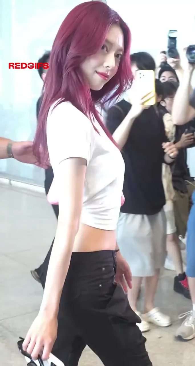 ITZY - Yuna