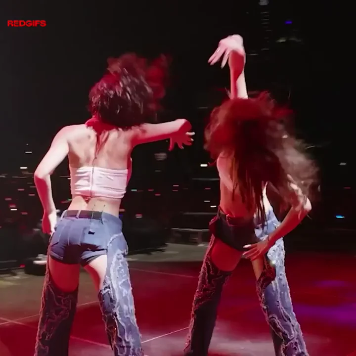 🔥 TWICE Momo & Nayeon Ass-Shaking Kpop Tease in 4K 💦