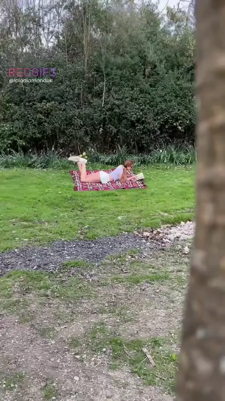 [oc] LolaDiamondUK - A day at the park