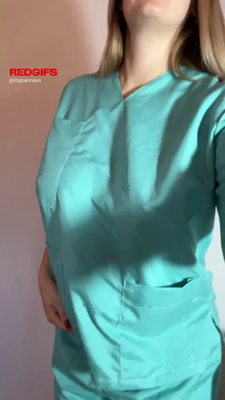 Preggo Nurse Slut Rocks Scrubs & Massive Tits 🤰👩‍⚕️💦