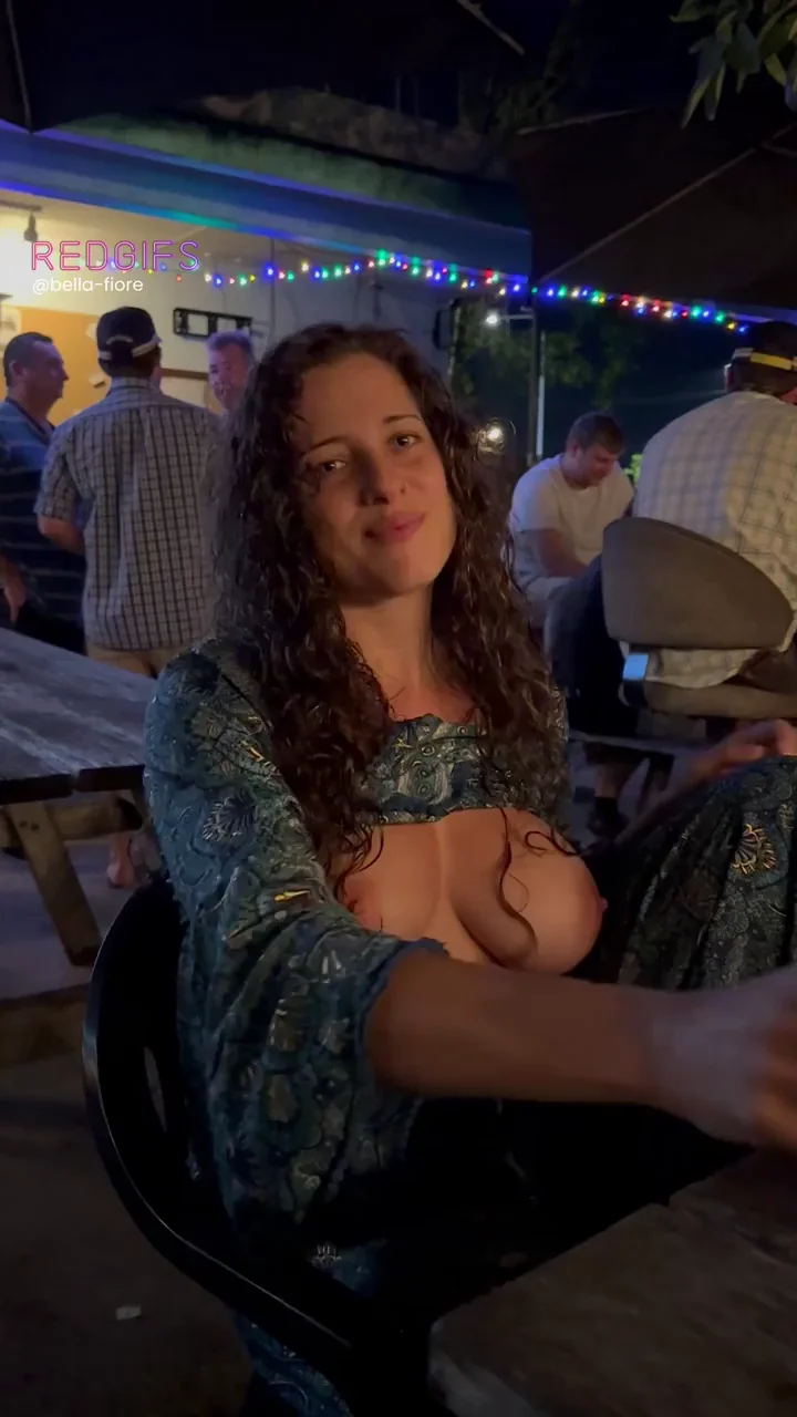 Cheers to Public Tits! 🍻🍈🍈