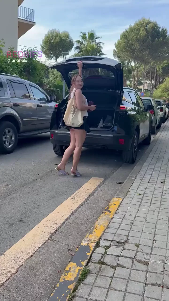 Short Skirt No Panties: Butt Plug Pussy Flash from Trunk