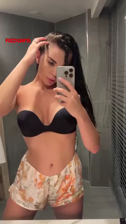 Older men fuck me the best when it’s raw and real