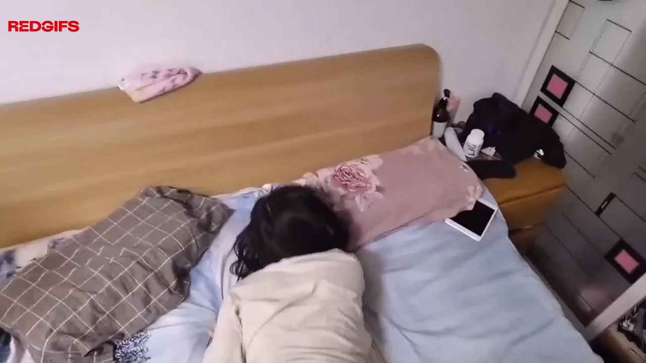 Petite Brunette Teen Gets Her Tight Pussy Pounded 🍑💦 Who's This Slut?