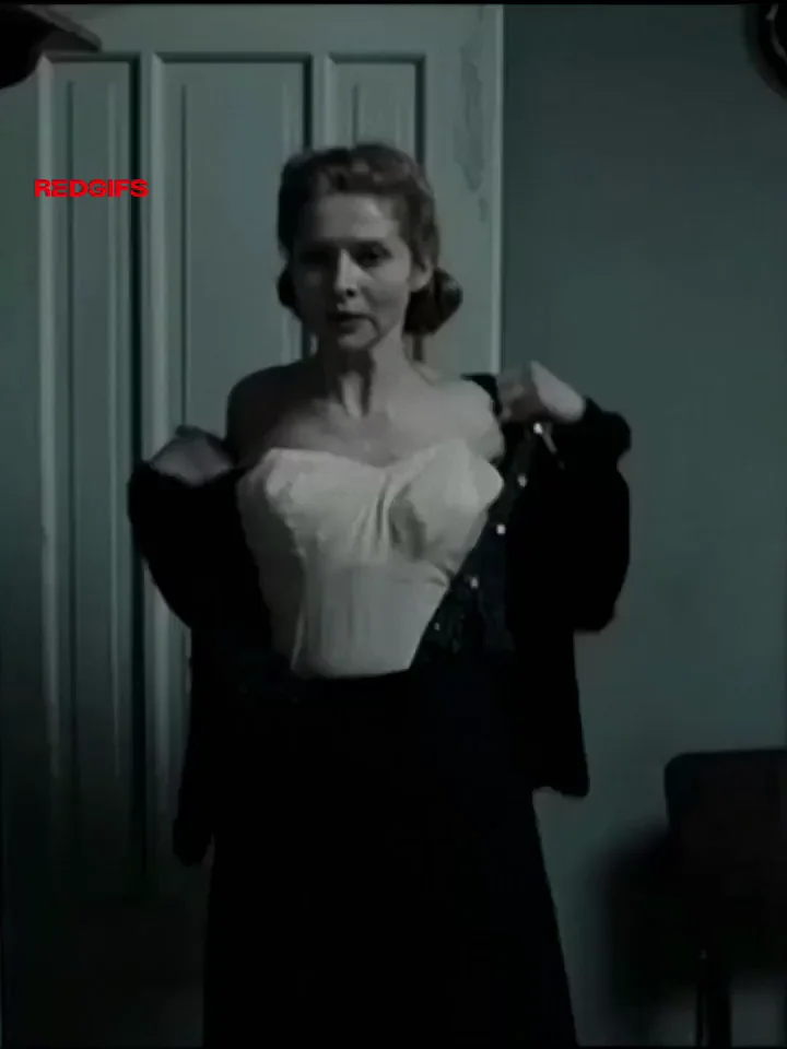 Urszula Grabowska in Joanna (2010)