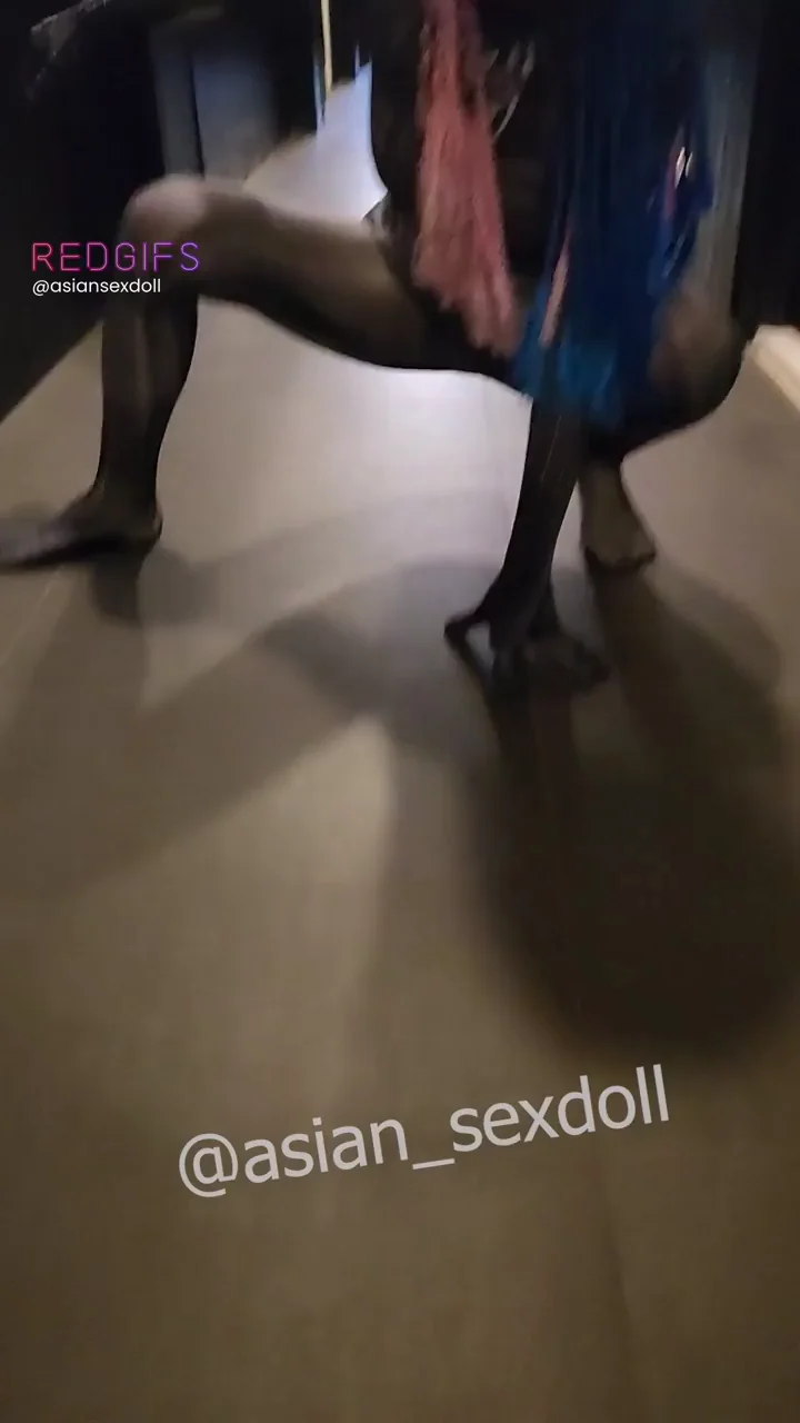 Spidergirl is here for your cum